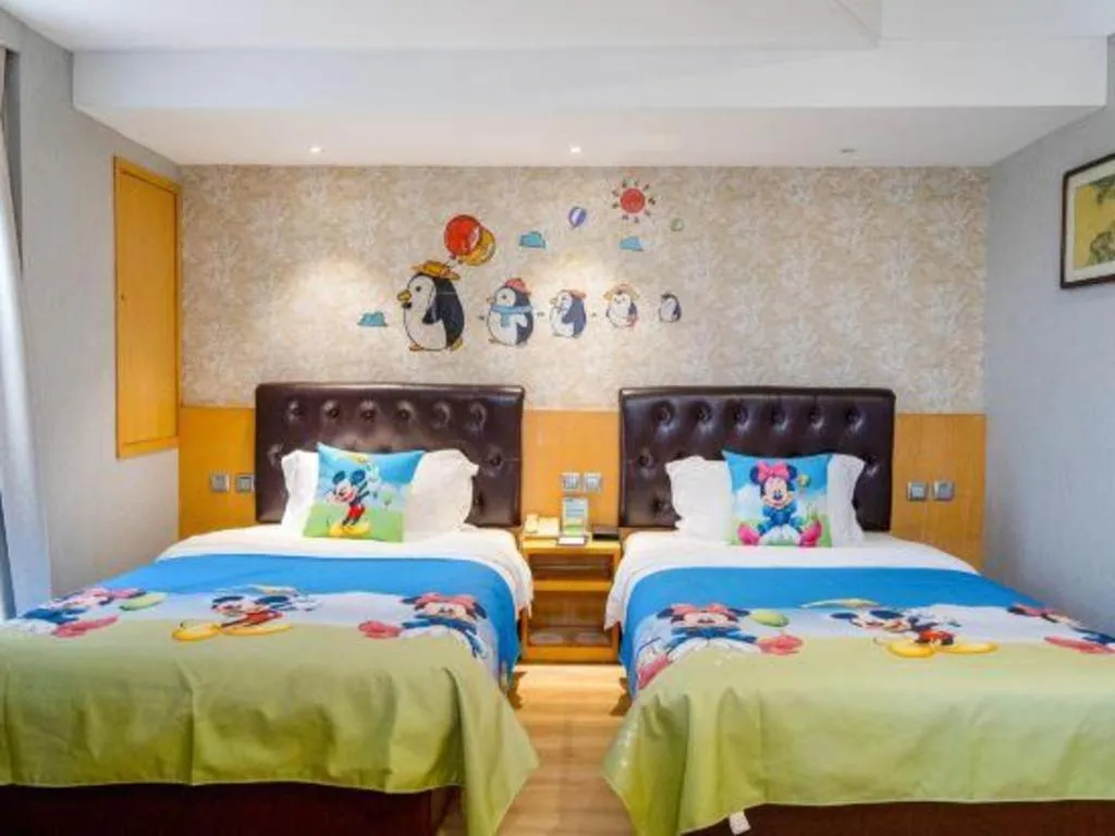 Bed in Xian Empress Hotel