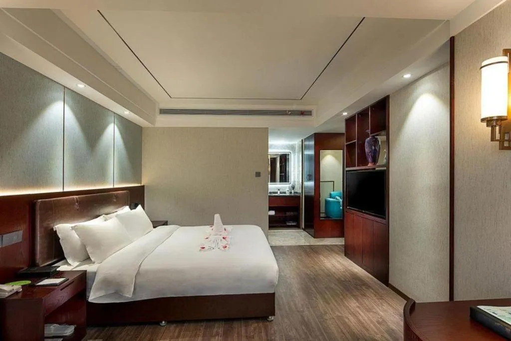 Bed in Xian Empress Hotel