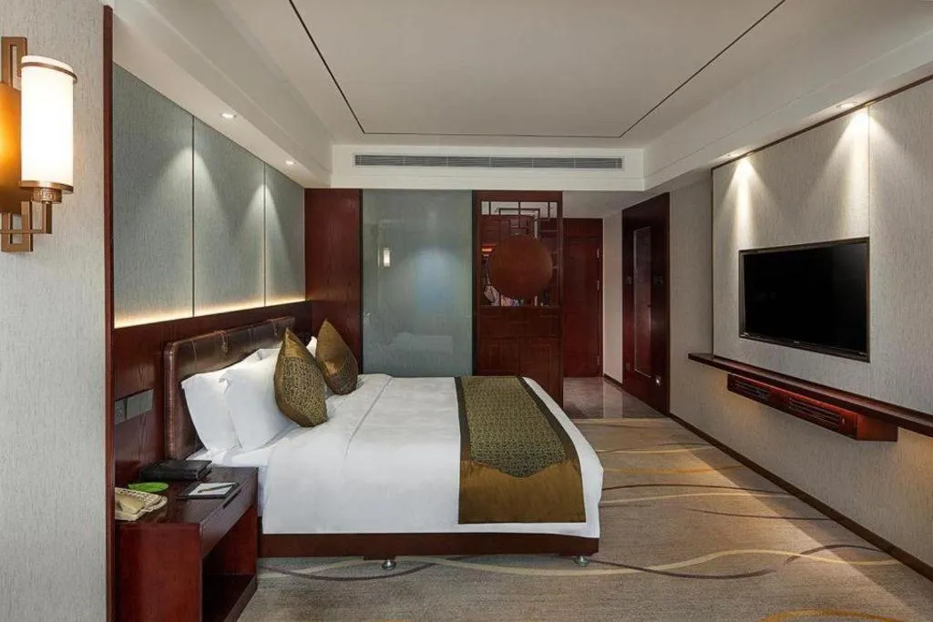 Bed in Xian Empress Hotel