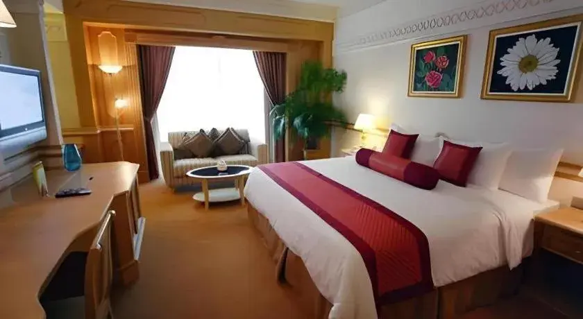 Bed in The Rizqun International Hotel Bed in The Rizqun International Hotel