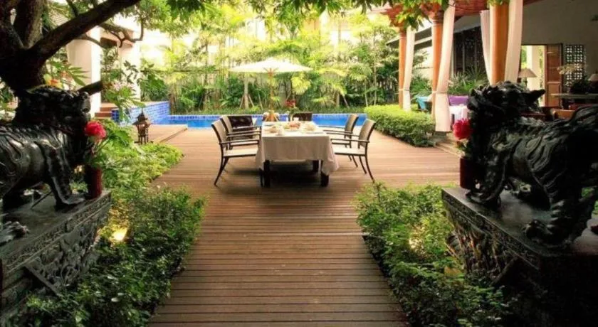 Baan Klang Wiang Hotel