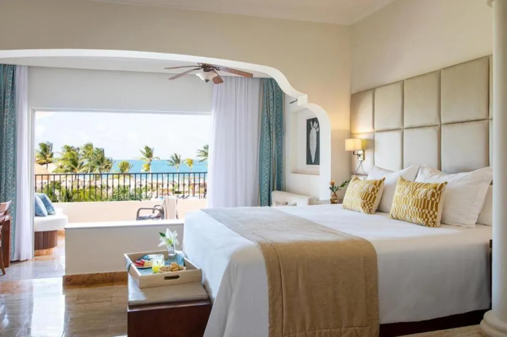 Bed in Excellence Riviera Cancun All Inclusive - Adults Only