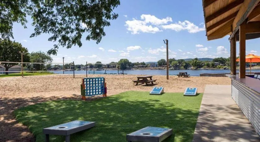 AmericInn by Wyndham La Crosse Riverfront-Conference Center