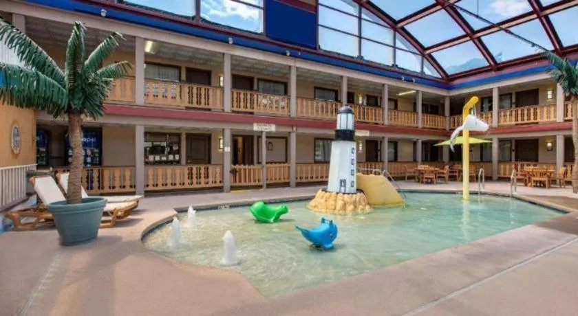 AmericInn by Wyndham La Crosse Riverfront-Conference Center