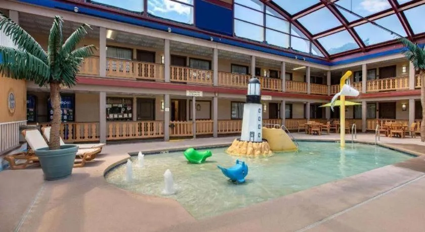 AmericInn by Wyndham La Crosse Riverfront-Conference Center