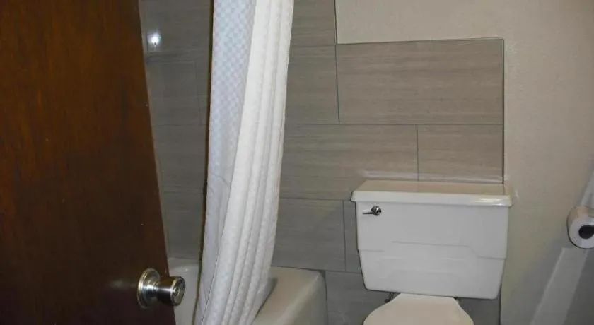 AmericInn by Wyndham La Crosse Riverfront-Conference Center