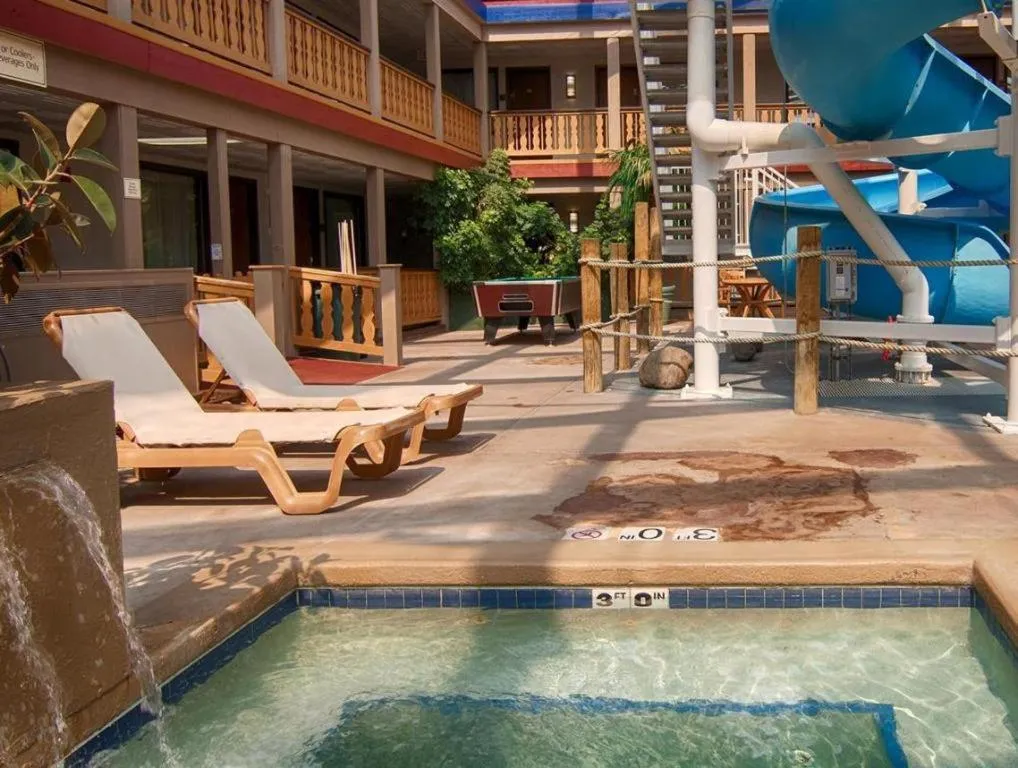 AmericInn by Wyndham La Crosse Riverfront-Conference Center