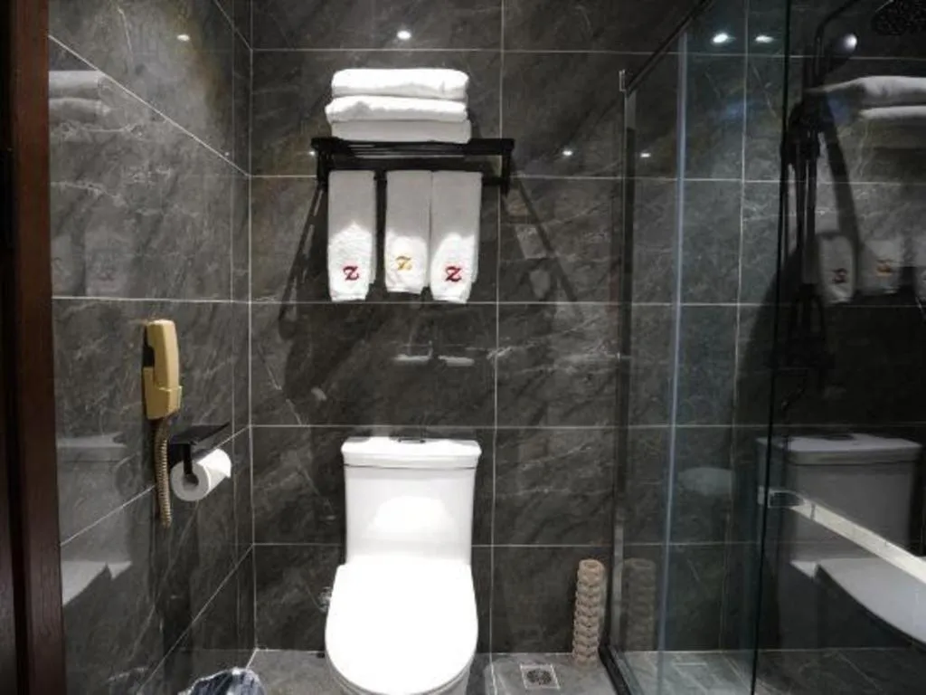 Dandong Rising Zhonglian Hotel