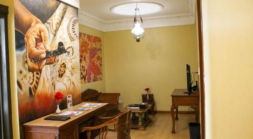 Amos Cozy Hotel Melawai