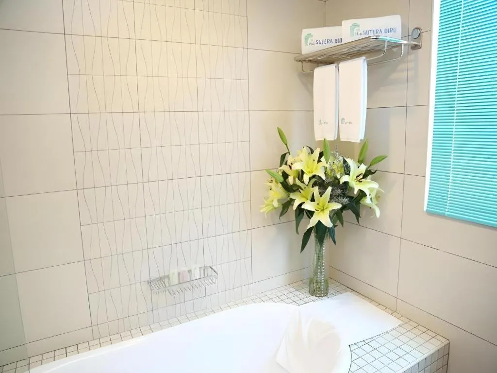 Plaza Sutera Biru Hotel