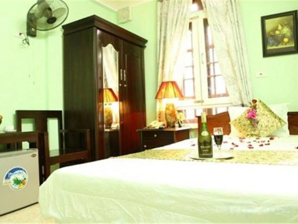 Bed in Canh Dieu Mountain Hotel