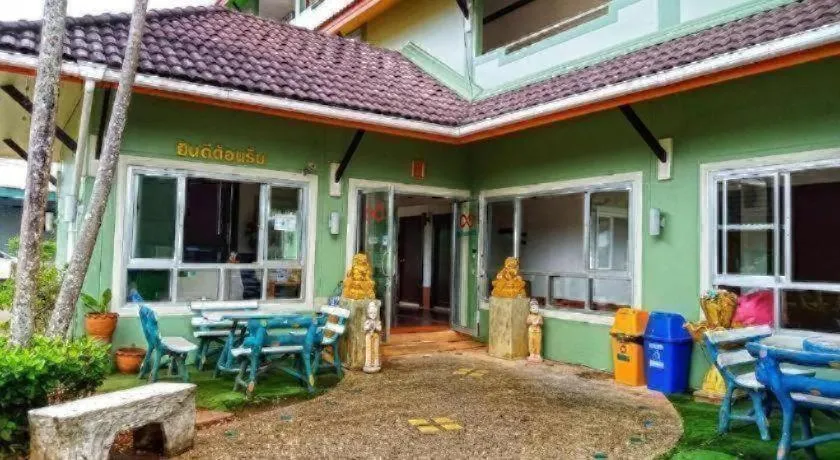22 Seasons Hotel