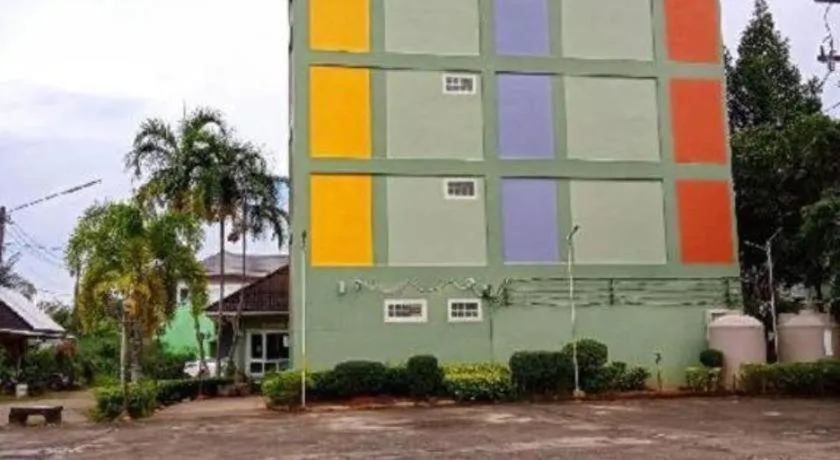 22 Seasons Hotel