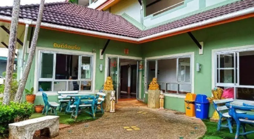 22 Seasons Hotel