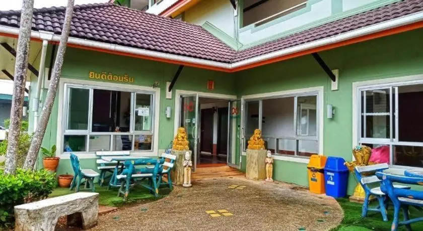 22 Seasons Hotel