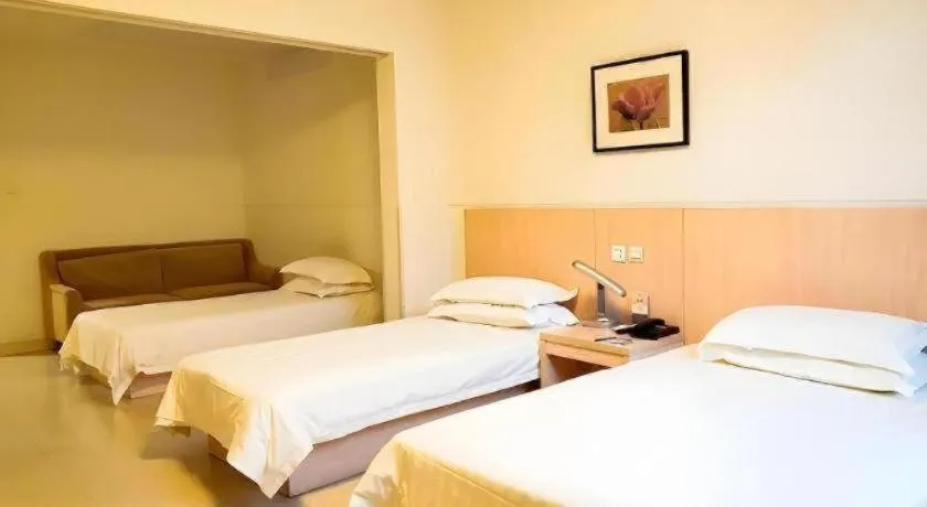 Bed in Jinjiang Inn E'ling Cultural and Creative Second Factory