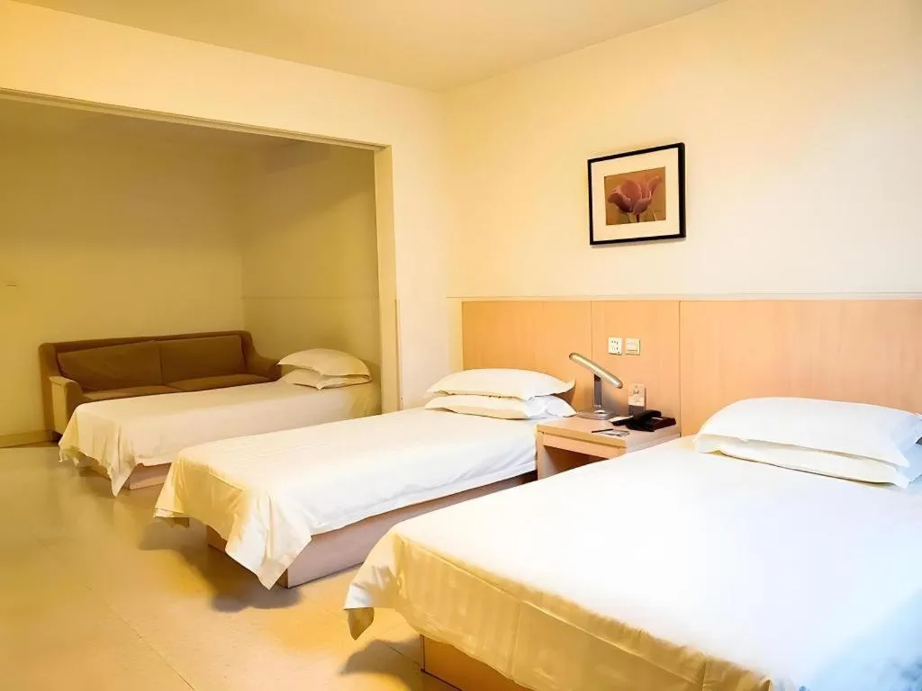 Bed in Jinjiang Inn E'ling Cultural and Creative Second Factory