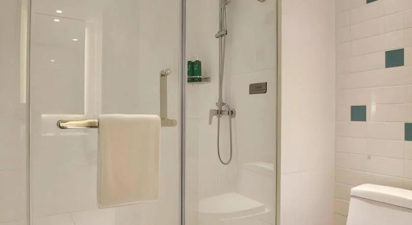 Magnotel Ningbo Tianyi Plaza Railway Station