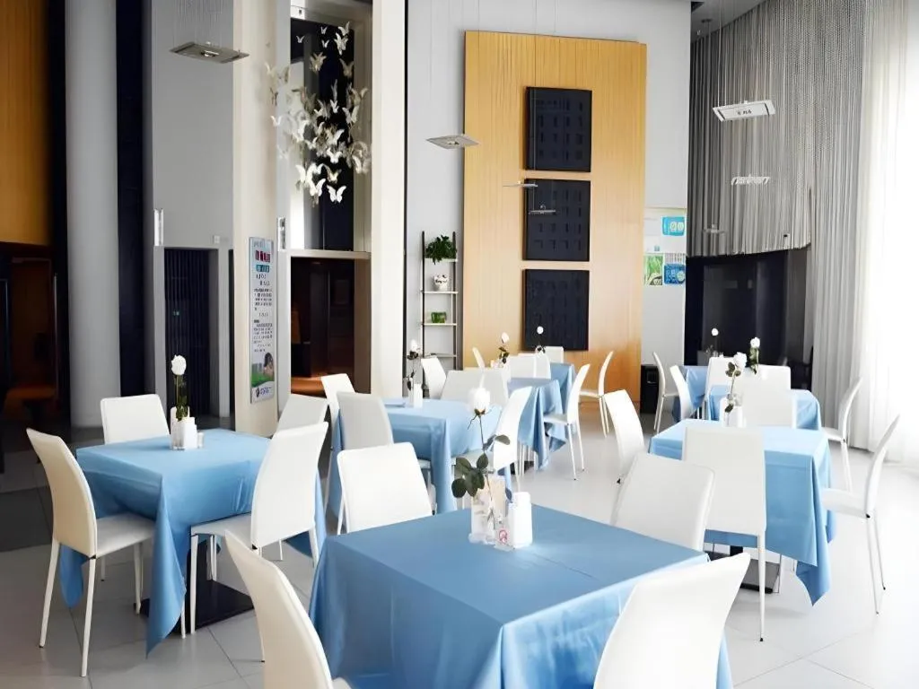 Magnotel Ningbo Tianyi Plaza Railway Station