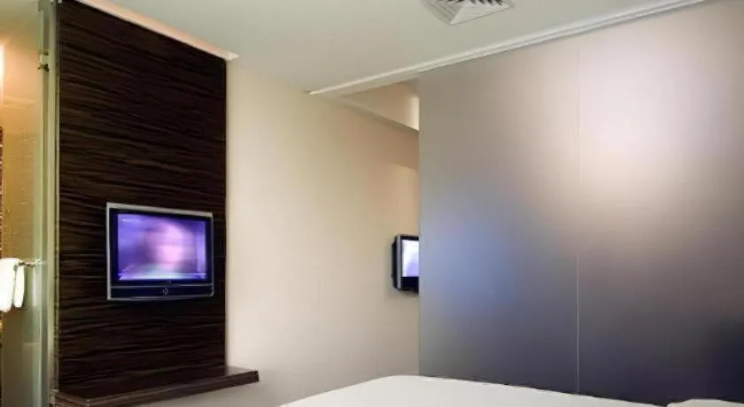 Bed in Orient Sunseed Hotel Airport Branch