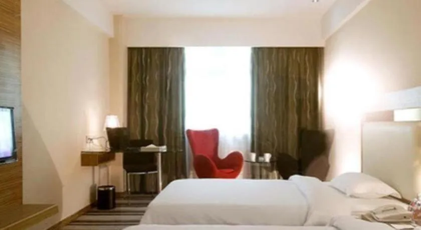 Bed in Orient Sunseed Hotel Airport Branch