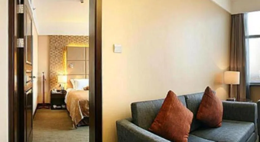 Bed in Zibo Blue Horizon International Hotel