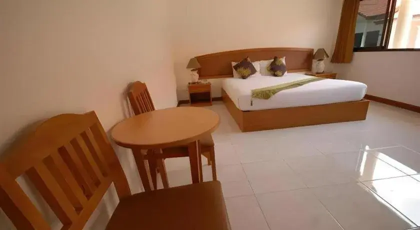 Bed in Golden Land Hotel Bed in Golden Land Hotel