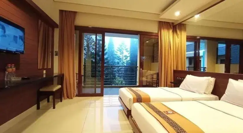 Bed in Hotel Bintang Tawangmangu Bed in Hotel Bintang Tawangmangu