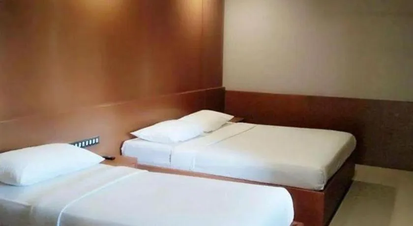 Bed in Hotel Bintang Tawangmangu