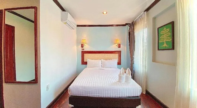Bed in Cheuang Vanavong 2
