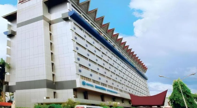 Danau Toba Hotel International