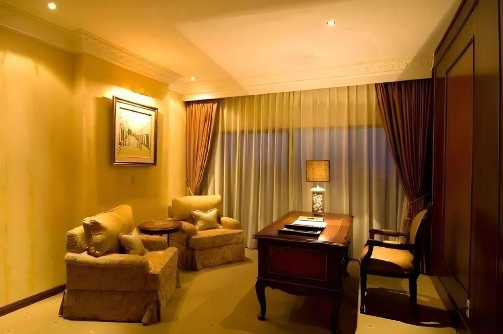 Danau Toba Hotel International