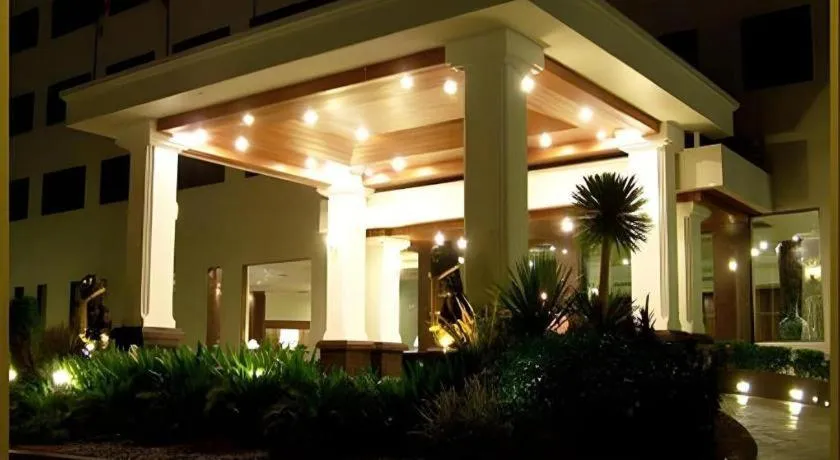 Sri U-Thong Grand Hotel