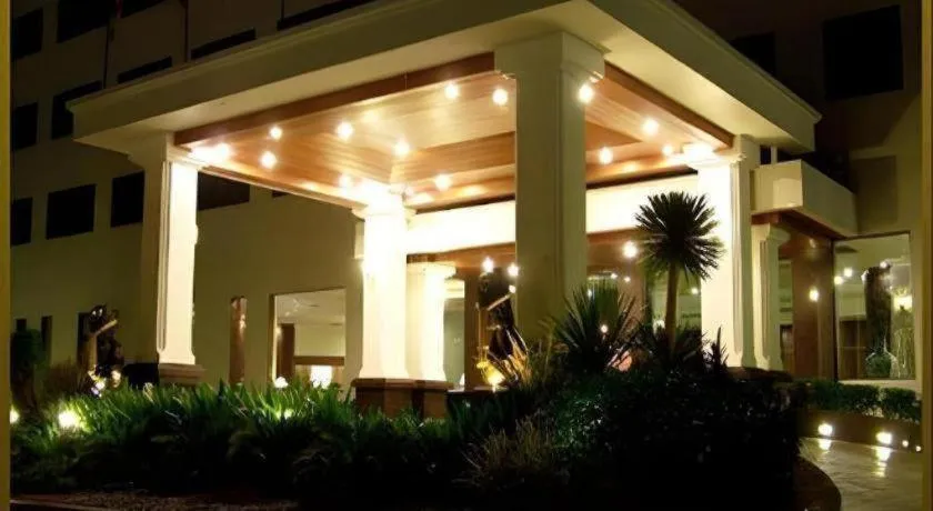 Sri U-Thong Grand Hotel