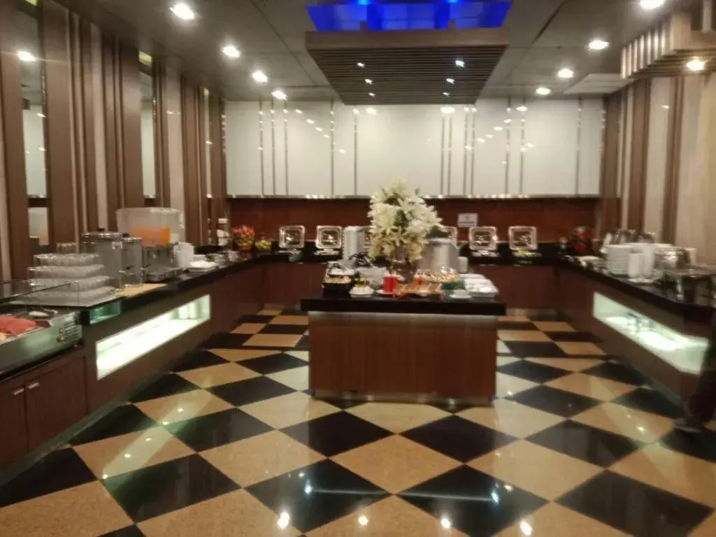 Sri U-Thong Grand Hotel Sri U-Thong Grand Hotel