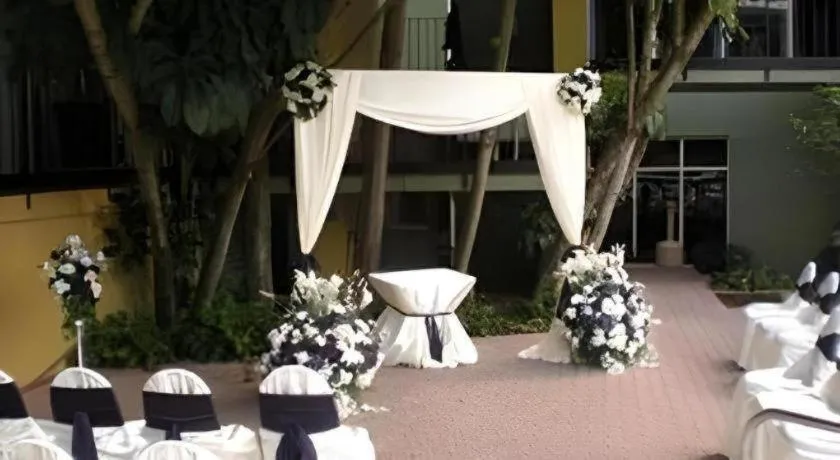 Magnuson Grand Conference Hotel