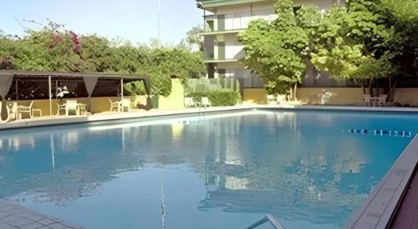 Magnuson Grand Conference Hotel