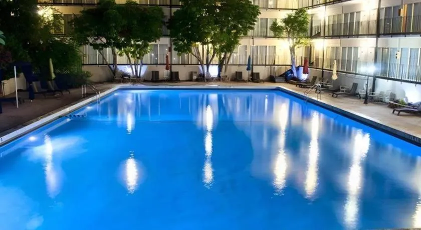 Magnuson Grand Conference Hotel