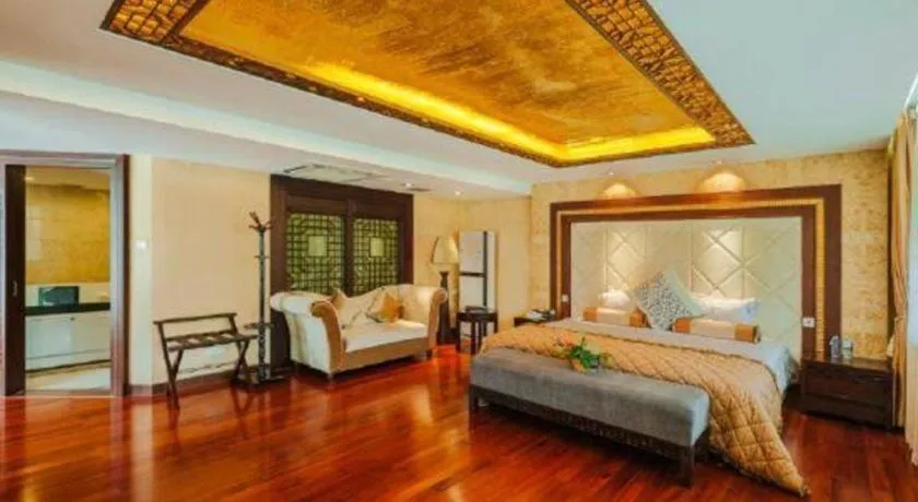 Bed in Nanhai Oil Hotel