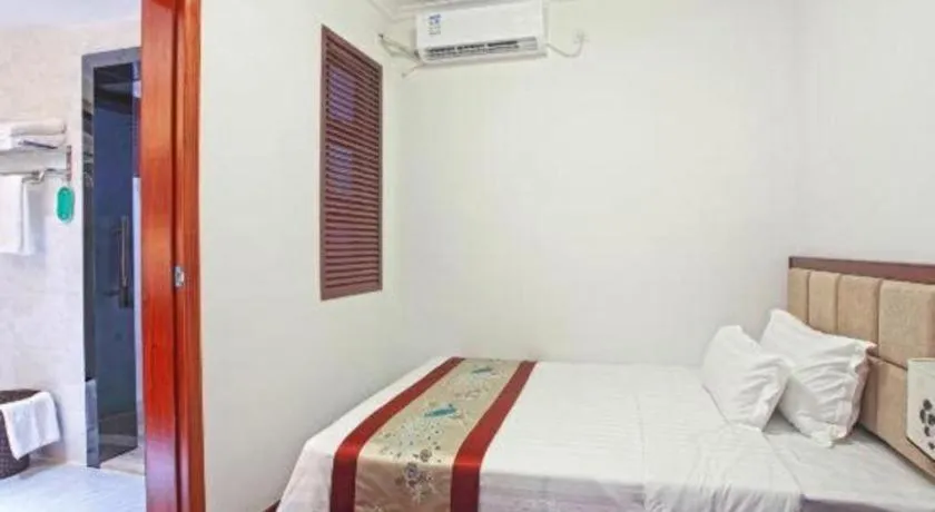 Bed in Nanhai Oil Hotel