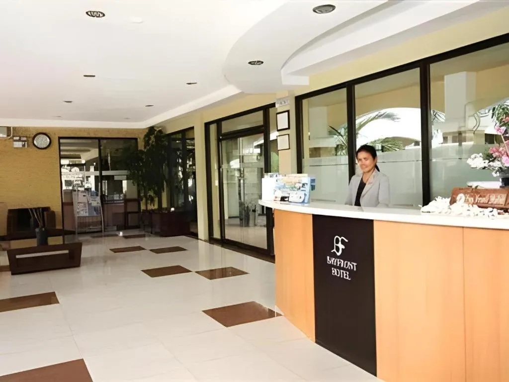 Bayfront Hotel Subic