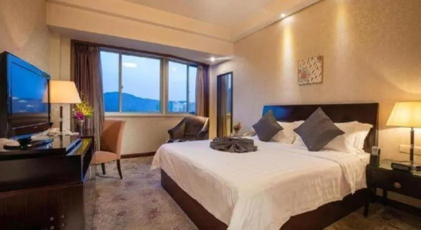 Bed in Jiande Peninsula Kaihao Hotel