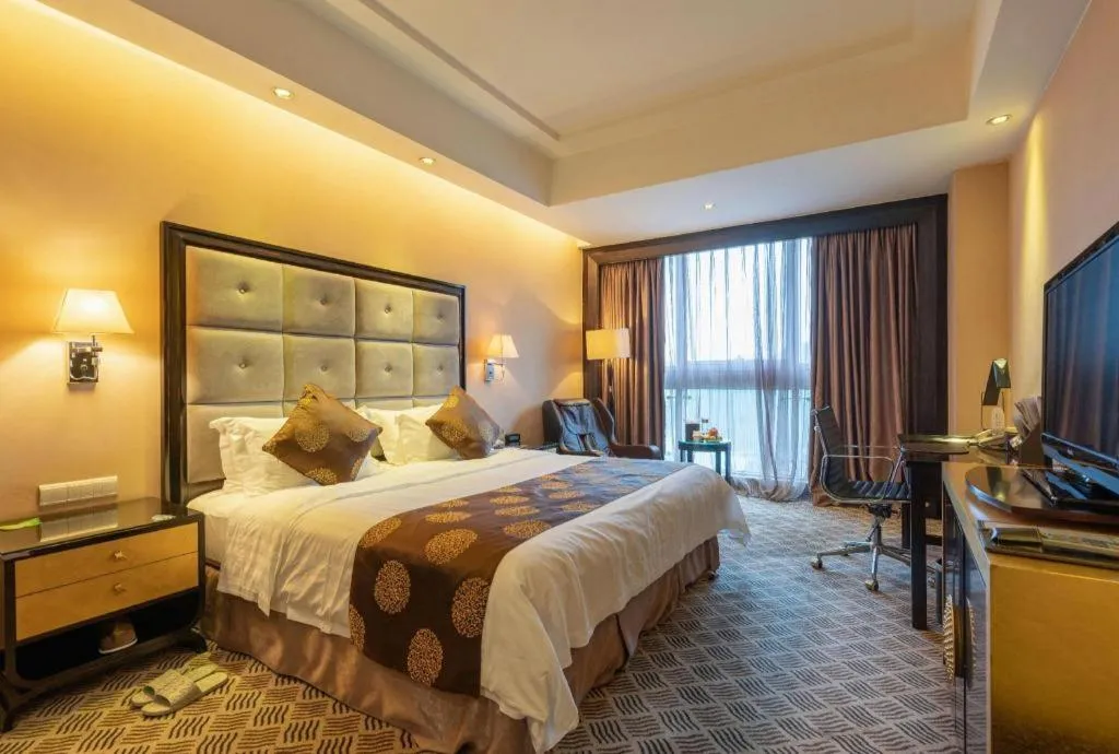 Bed in Jiande Peninsula Kaihao Hotel