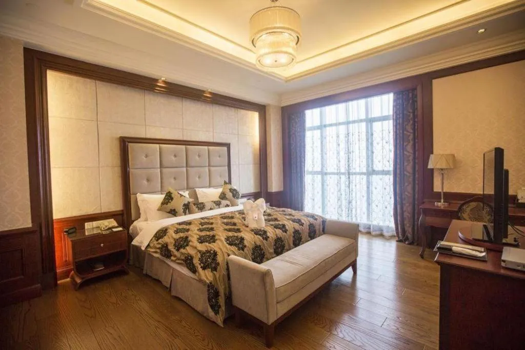 Bed in Jiande Peninsula Kaihao Hotel