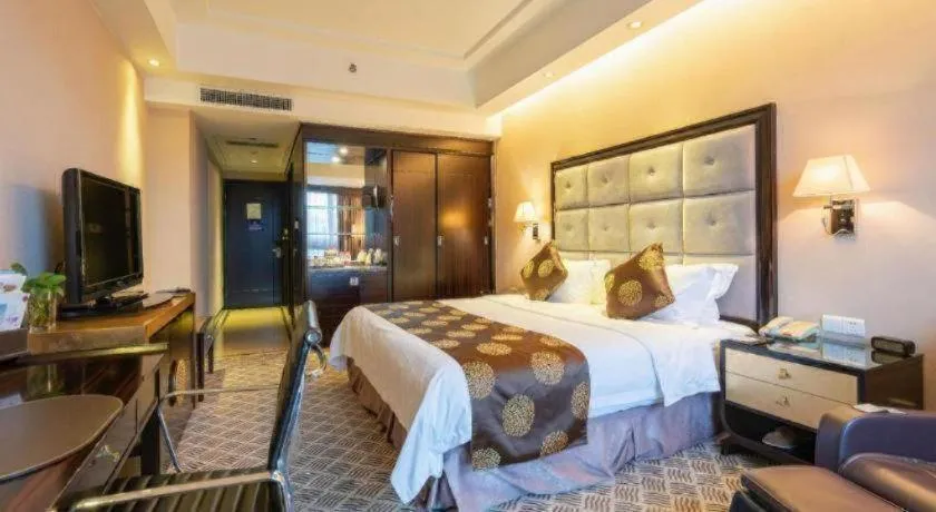 Bed in Jiande Peninsula Kaihao Hotel