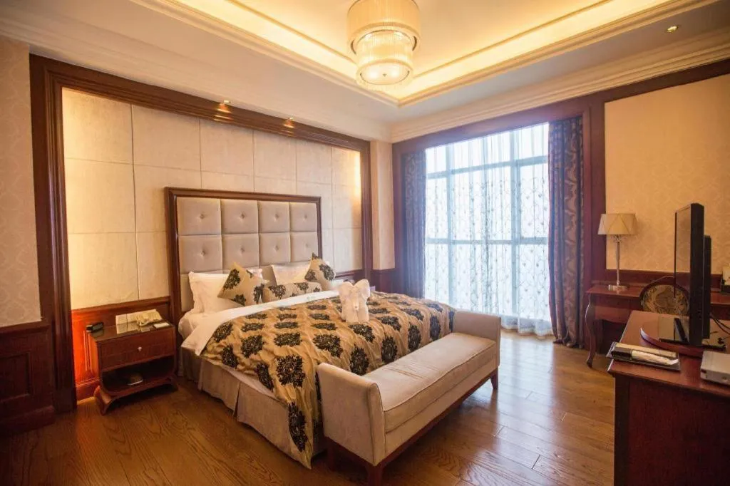 Bed in Jiande Peninsula Kaihao Hotel