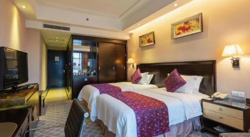 Bed in Jiande Peninsula Kaihao Hotel