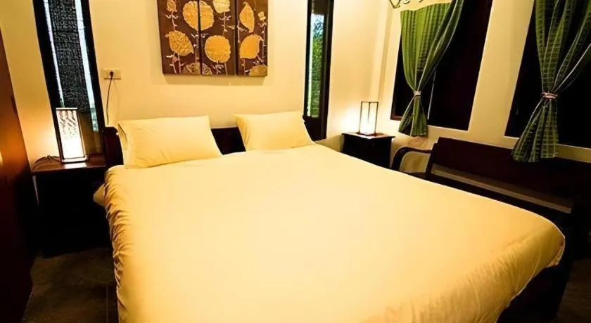 Bed in Monn Phu Phrai