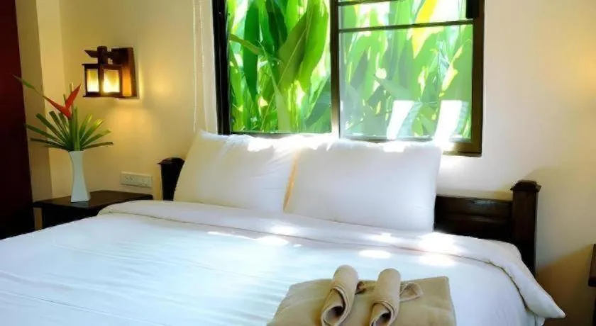 Bed in Monn Phu Phrai