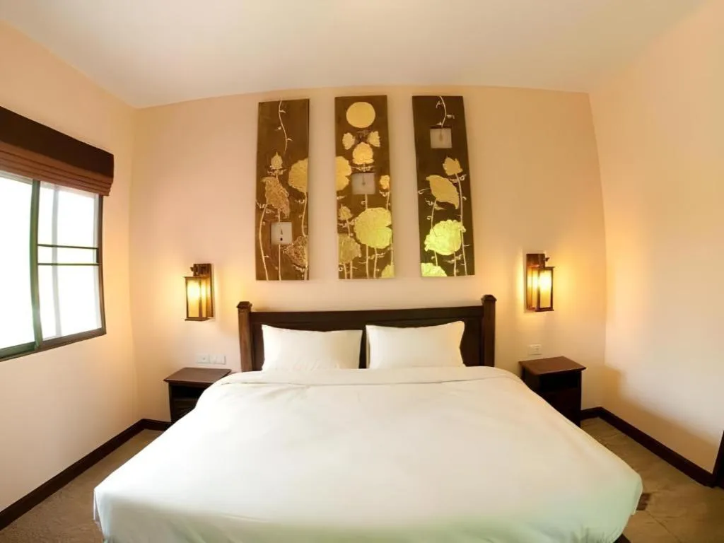 Bed in Monn Phu Phrai